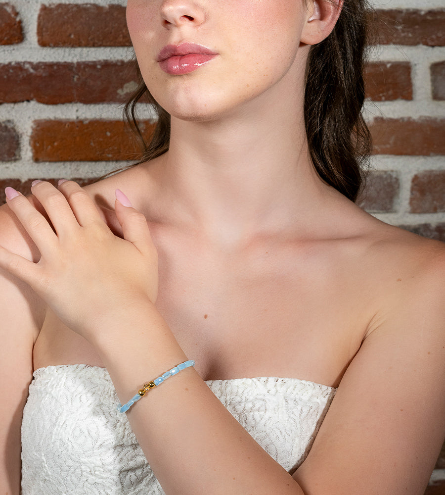 Acqua Fiorita – Bracciale perline turchesi e dettagli oro